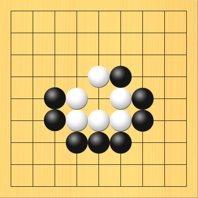 中央でオイオトシになる前の状態。盤面図、白5の4、白6の5、白6の6、白5の6、白4の6、白4の5。黒6の4、黒7の5、黒7の6、黒6の7、黒5の7、黒4の7、黒3の6、黒3の5