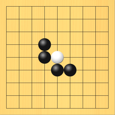 黒がゲタで白石を取る前の図。盤面図、黒4の4、黒4の5、黒5の6、黒6の6。白5の5